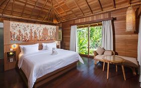 Giriwood Hotel & Villa